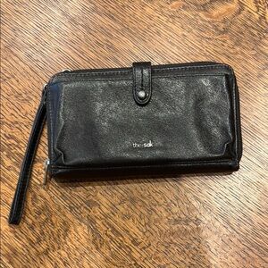 The Sak Black Leather Wristlet Smartphone Wallet bag